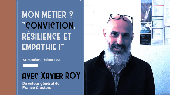 Portrait de Xavier ROY et texte indiquant le titre de l'épisode, son numéro.
