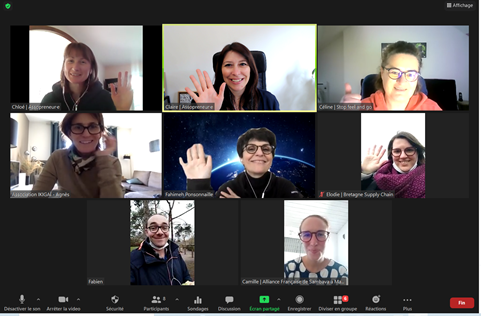 Collectif membres 190221 4 Copie écran du collectif des membres en visio, les membres saluent de la main.